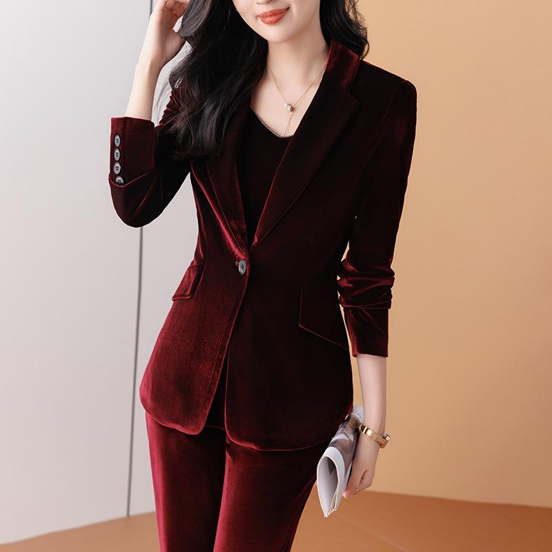 Gold Velvet Suit Professional Suit Women's K-Style 2024 New Early Autumn Royal Sister Elegant Slim Bell-Bottom Pants Two-Piece Set