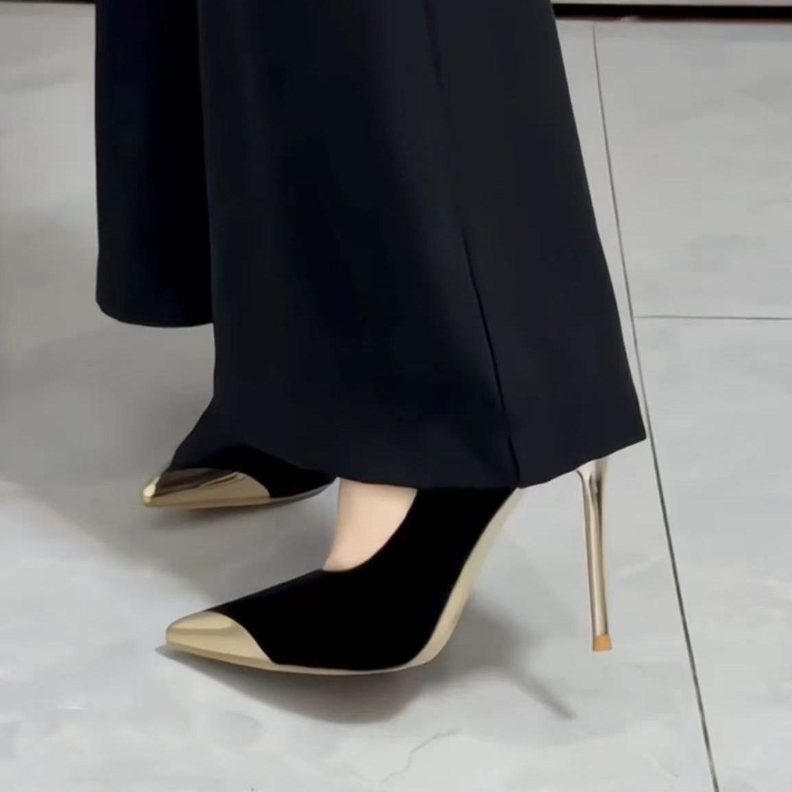 2025 Autumn and Winter Royal Sister Style Niche Thin Heel High Heels Light Luxury Black Suede Metal Pointed Toe Design High Heels