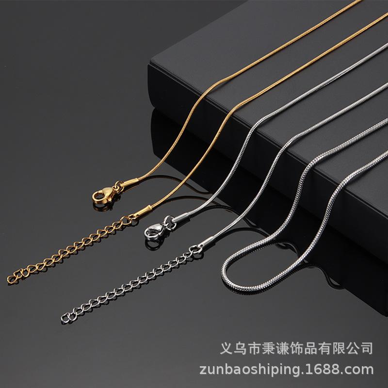 Stainless steel round snake chain snake bone chain snake chain clavicle chain female titanium steel necklace men's round jewelry chain wholesale in stock