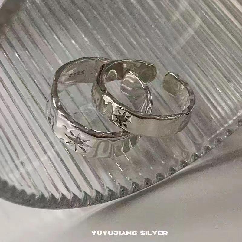 Simple Couple's Ring Plain Ring Star Mans Zircon Diamond Ring Female Niche Design High-grade Sense 2023 New Fashion