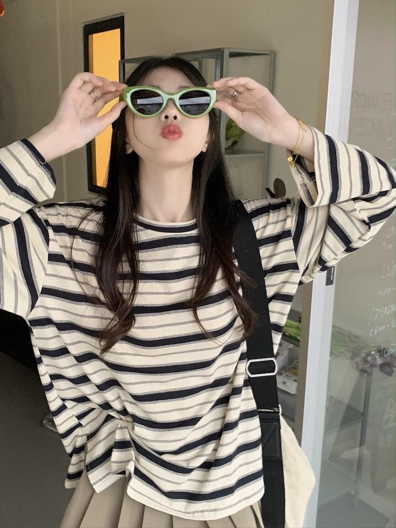 Round Neck Striped Long-Sleeved T-Shirt for Women 2025 Autumn and Winter New Design Casual Student Loose Slimming Slit Top