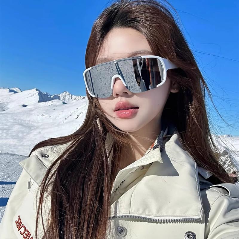 Large Frame Outdoor Cycling Sports Sunglasses for Men and Women Skiing and Mountaineering Road Windproof Sunglasses Eye Protection Sunglasses Trendy