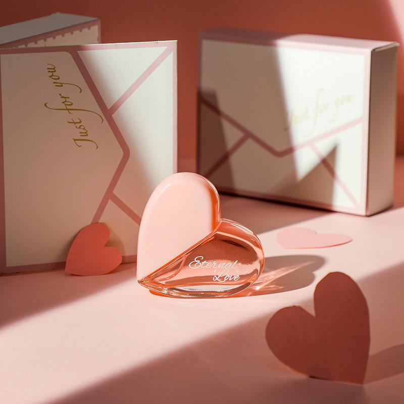 Factory Direct Sales First Love Paris Love Perfume Set Women's Long-Lasting Light Fragrance Girly Heart Shimang Niche Fragrance Wholesale