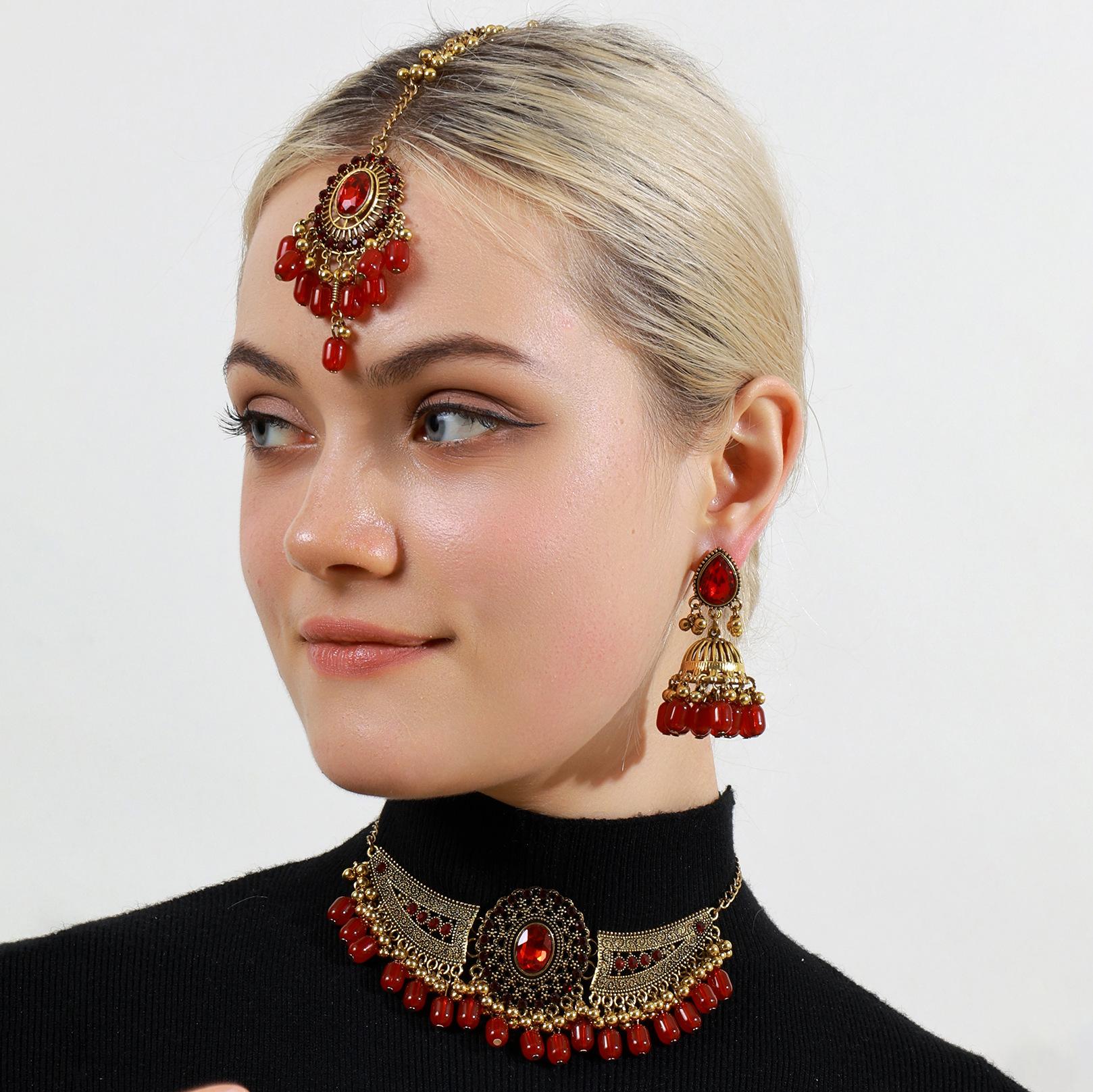 Indian Bride Vintage Diamond-encrusted Gemstone Tassel Head Chain Metal Wings Tassel Necklace Earrings Headwear Three-piece Set