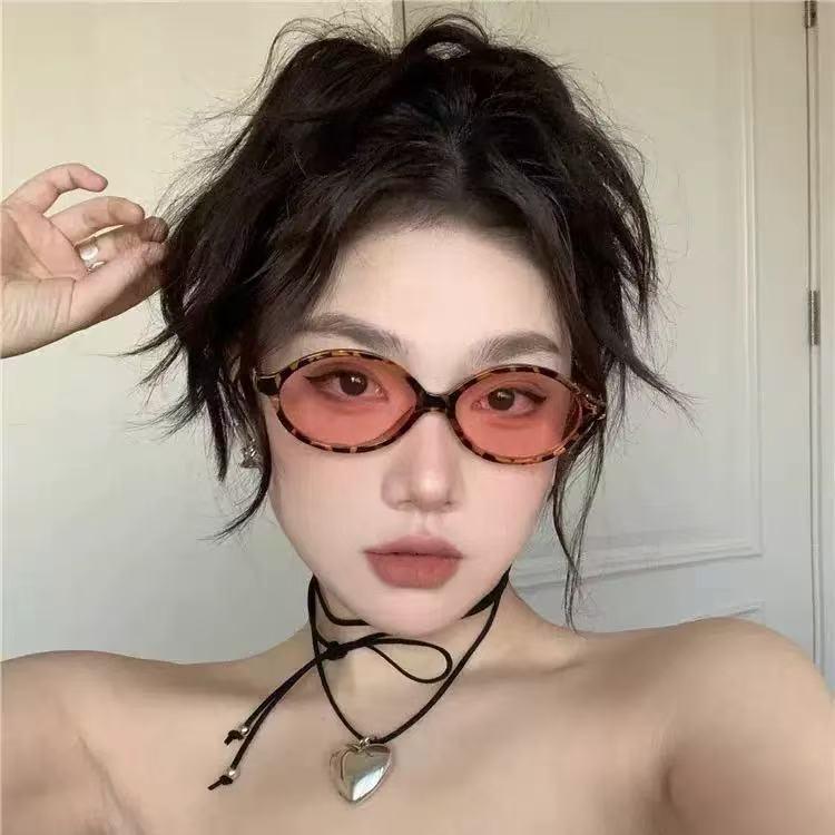 Cross-Border New Style Cat-Eye Sunglasses, Oval Trendy Fashion Tiktok Glasses, Photochromic Sunglasses
