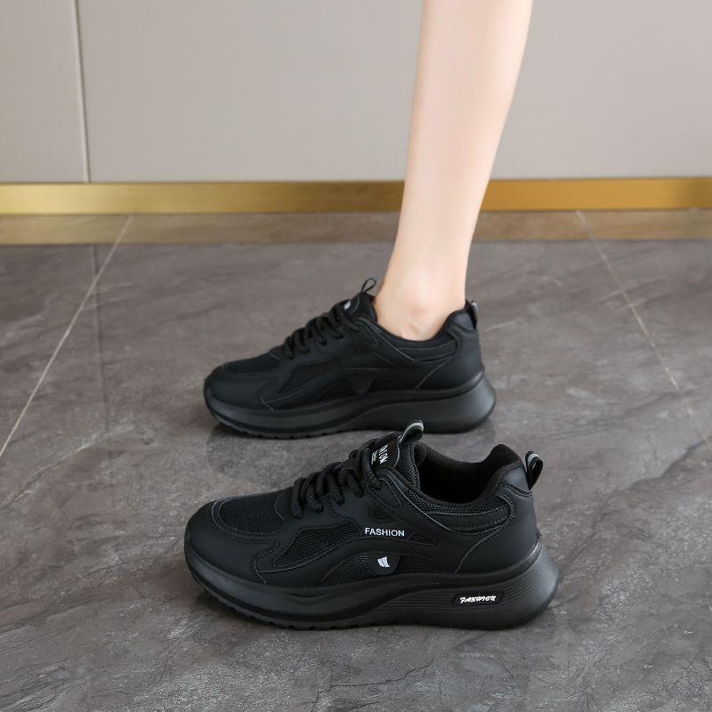 Women's Sports Shoes 2026 New Summer Lightweight Soft-Soled Comfortable Shoes, Thick-Soled Dad Shoes, Versatile for Travel