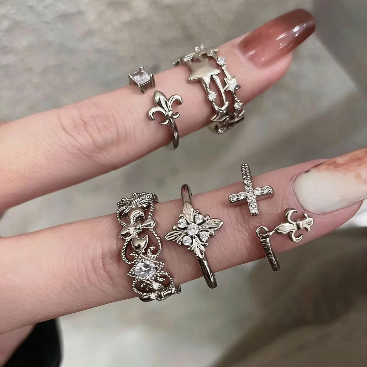 Vintage Retro Coffee Gold Hollow Cross Open Ring for Women, Niche Design with a High-End Feel, Index Finger Ring