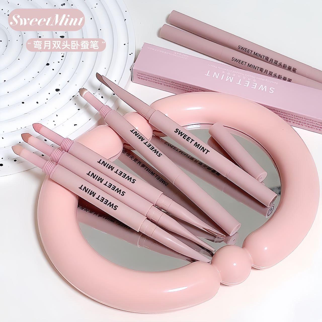 Sweet Mint Crescent Double-Ended Highlighter Pen for Under-Eye Area, Waterproof, Long-Lasting, Natural Double-Ended