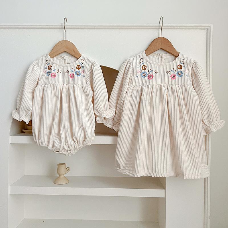 New spring and autumn baby romper baby jumpsuit girl's long-sleeved embroidered girl's dress Princess sister's clothing