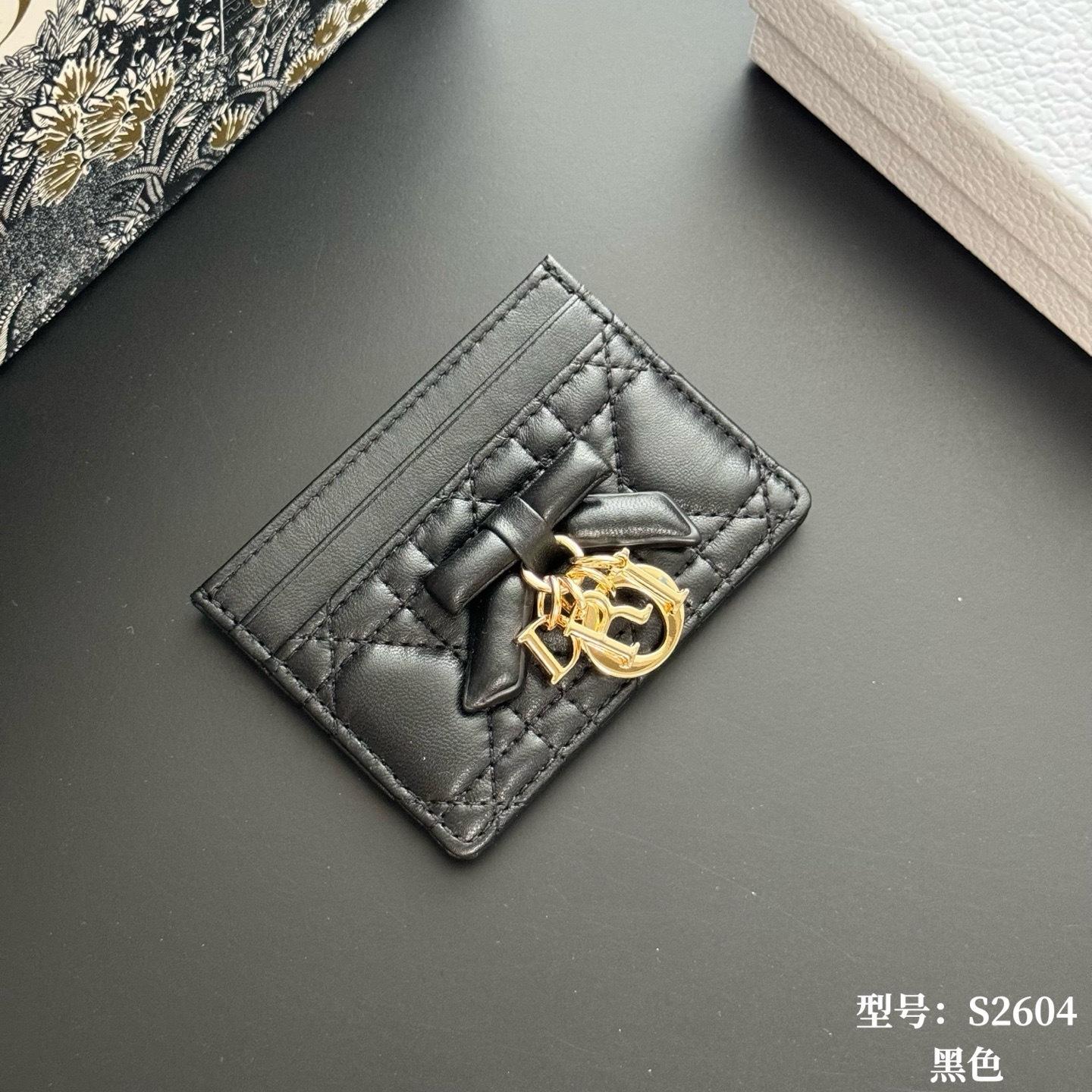 D brand genuine leather card holder, card clip, sheepskin lattice pattern women's wallet, high-quality pendant card holder, elegant and versatile