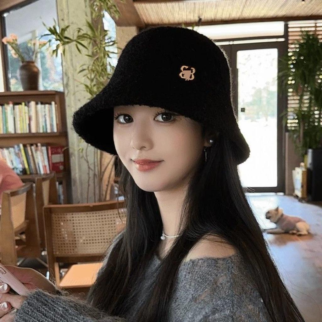 Autumn and Winter Hats for Women, Lamb Wool Fisherman Hat, Korean Style, Warm, Face-Slimming Bucket Hat, Large Head Circumference, Fashionable Plush Hat, Trendy
