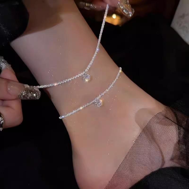 Exquisite Sparkling Diamond Silver Anklet for Women Ins High-End Niche Design Anklet Foot Jewelry 2025 New Summer Trend