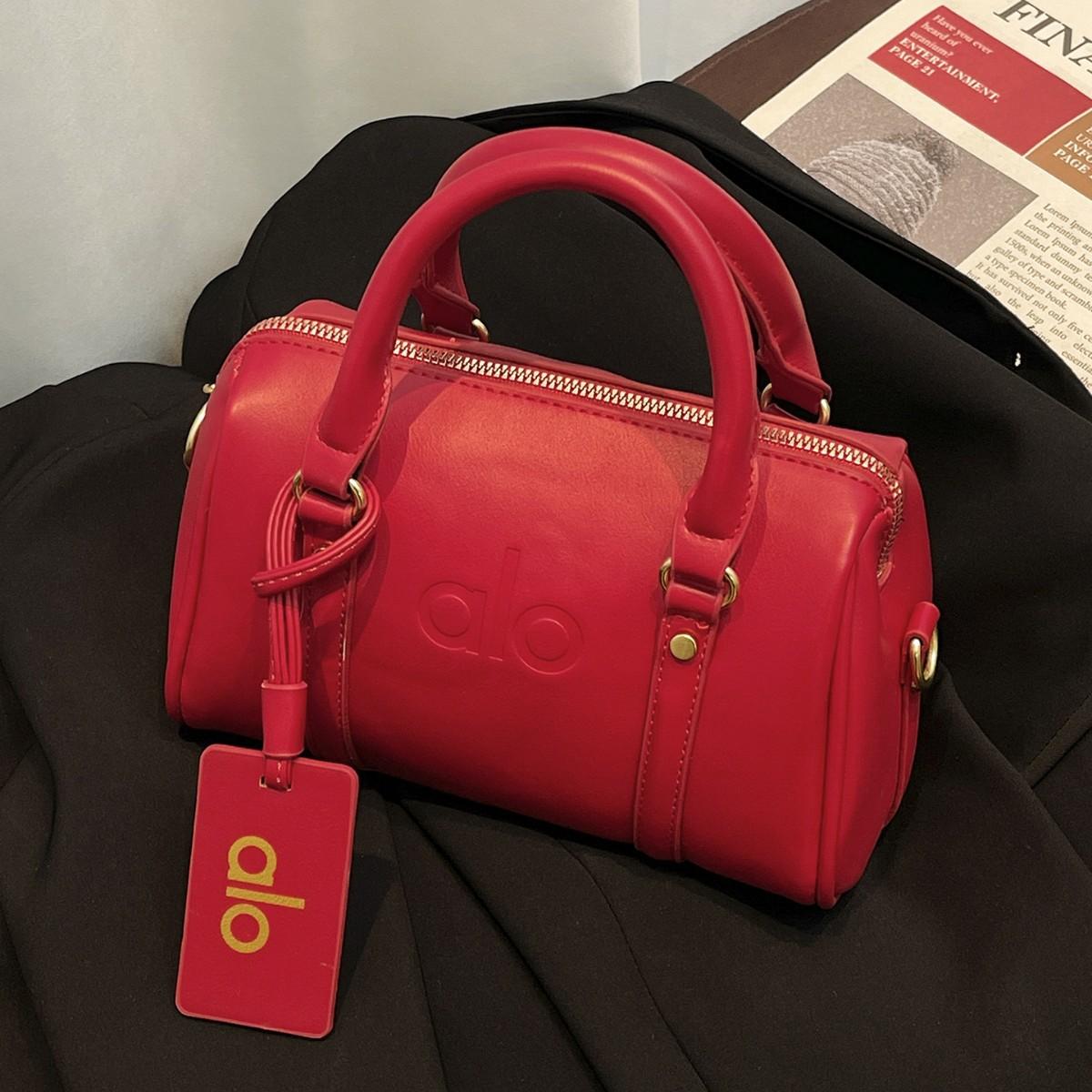 Popular Foreign Trade Pillow Bag 2026 New Model Large Capacity Solid Color Women's Bag European and American Commuter Bag Fashionable Handbag and Crossbody Bag
