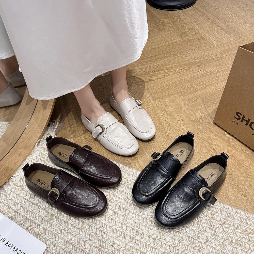 Retro British-style women's loafers, new autumn 2026 model, slip-on flat soft-soled casual shoes, small leather shoes