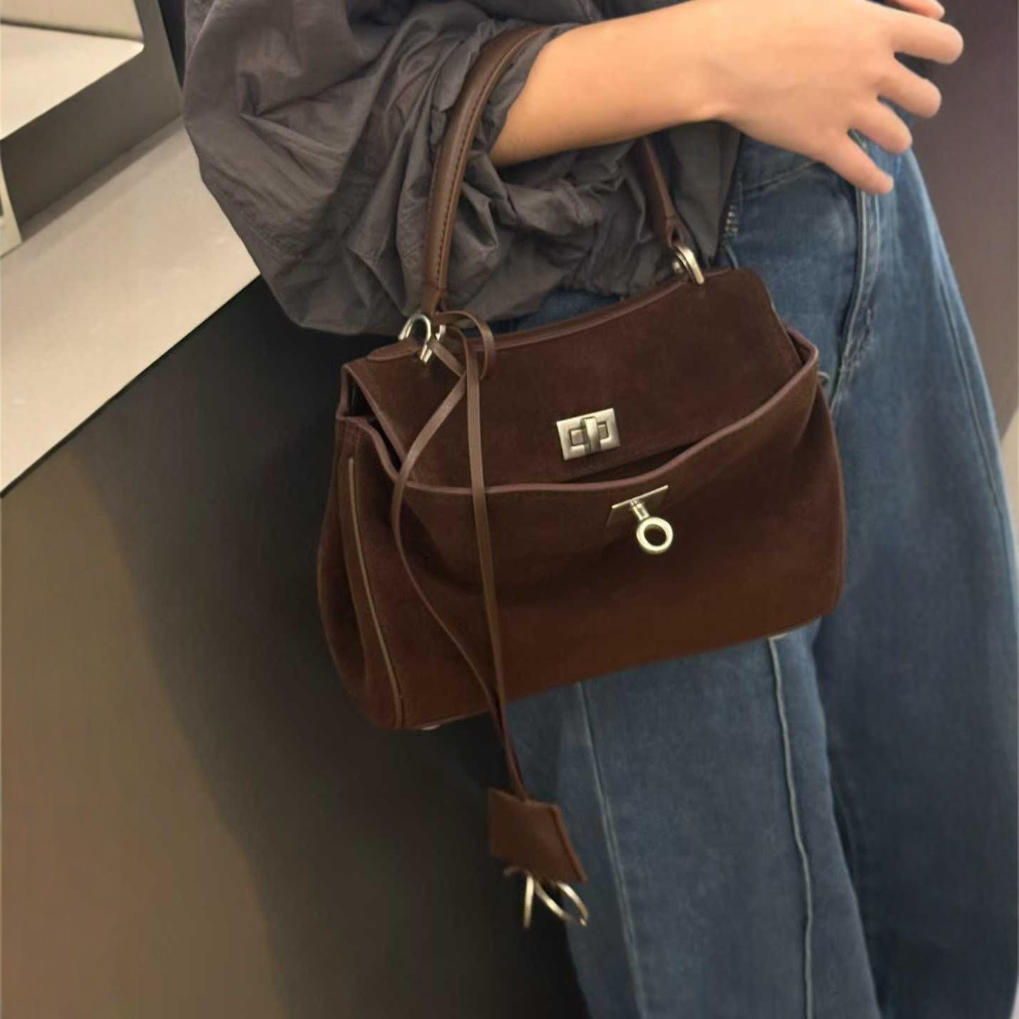 26 New Retro Suede Frosted Tote Bags, High-End Shoulder Crossbody Bags, Large Capacity, Versatile Commuter Underarm Bags