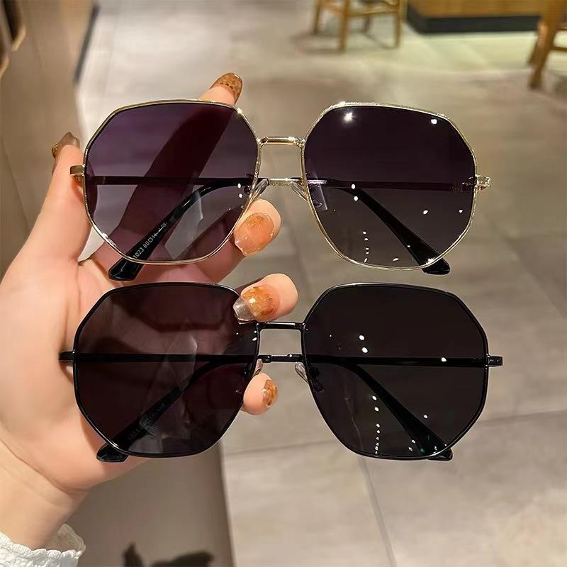 New Style Sunglasses for Men and Women, Enlarged and Widened, Slimming, Anti-Uv Sunglasses for Big Faces, Metal Driving Sunglasses