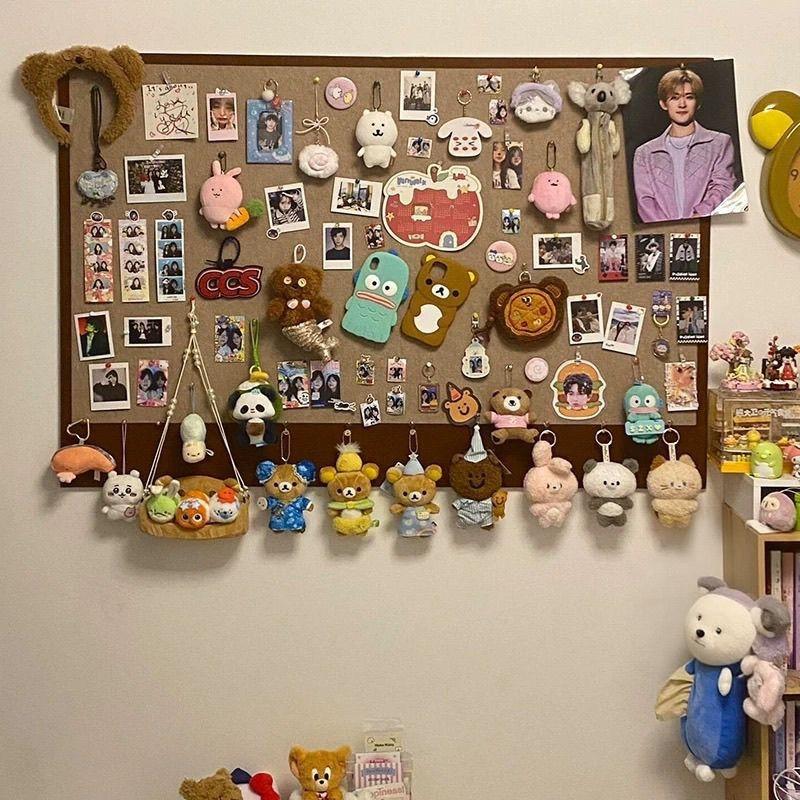 Felt Board Decoration Wall Storage Wall Self-Adhesive No-Drill Dormitory Bedroom Decoration Hat Glasses Display Wall Decoration