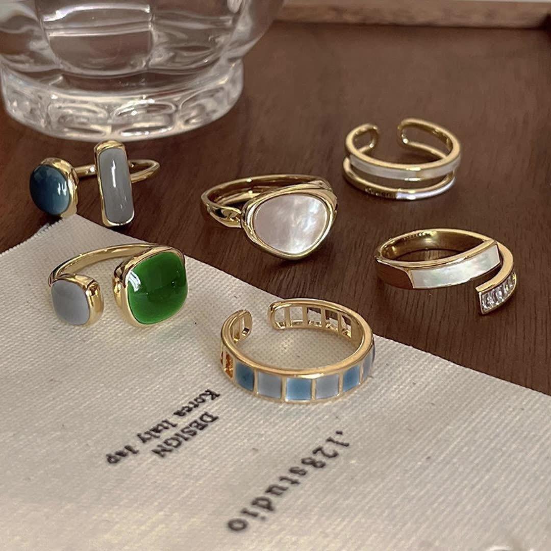Ring Design with a Sense of Sophistication, Fashionable, Unique, Minimalist, Niche, Japanese-Style, Light Luxury, European and American Ins, Emerald Ring