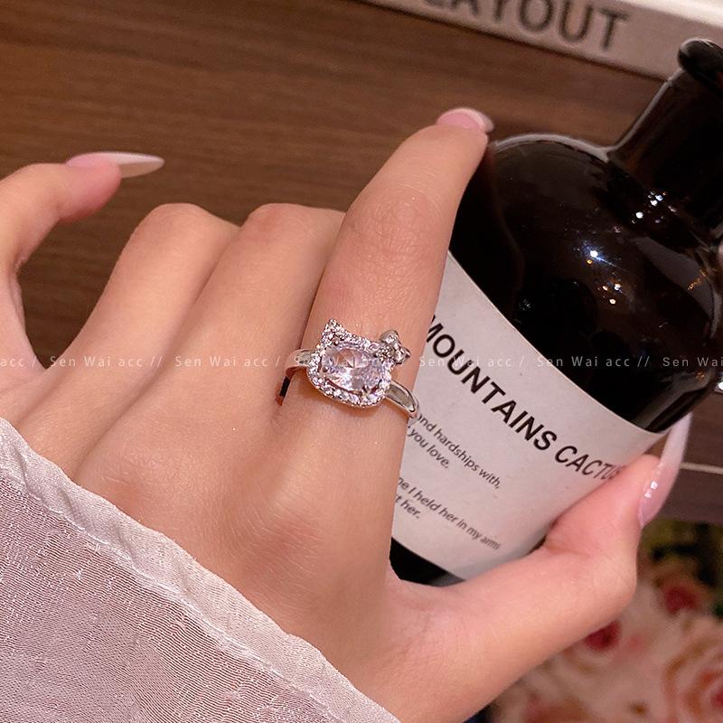 Sweet and Stylish Silver Zircon Cat-Shaped Open Ring for Women, Exquisite Niche Index Finger Ring with a Trendy Vibe