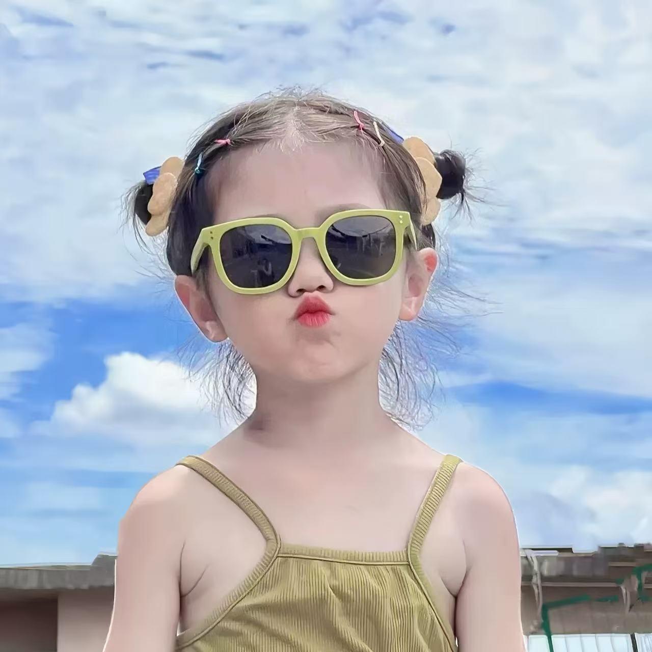 2026 New Fashionable Children's Sunglasses with Anti-Uv, Multi-Color, Cute Baby Cartoon Sunglasses Wholesale