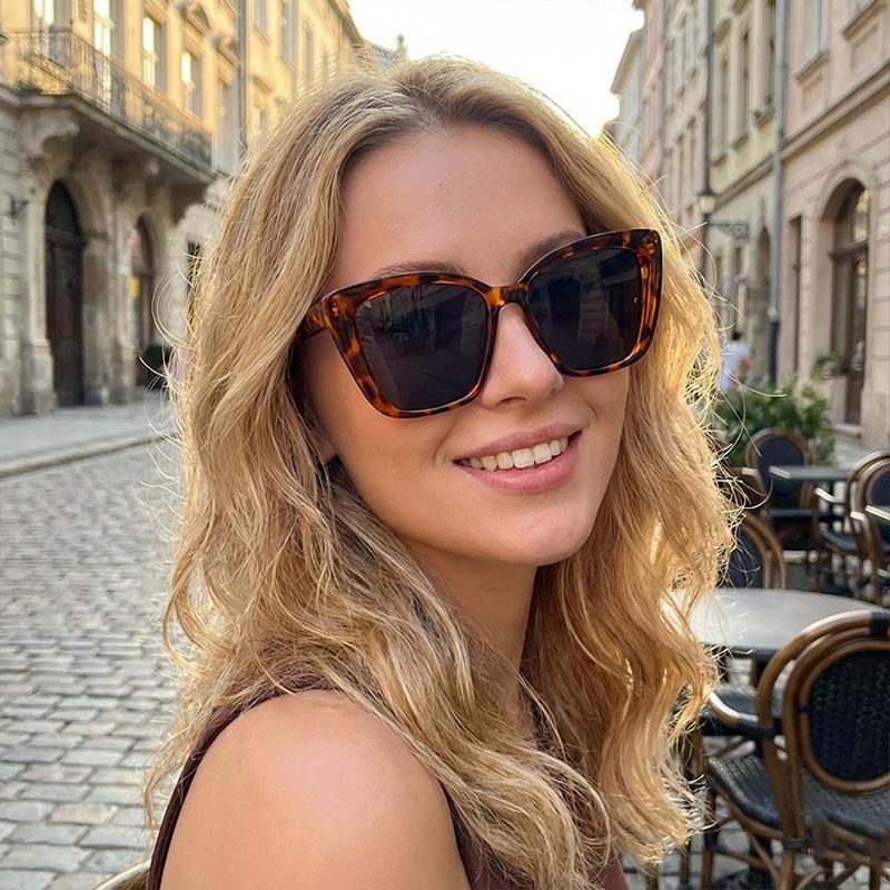 Sunglasses New European and American Cross-Border Punk Future Trendy Women's Y2K Face-Showing Small Street Photography Fashion Cat-Eye Sunglasses