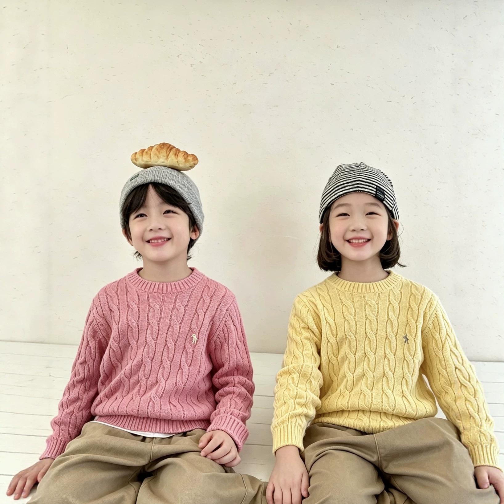 Korean-style children's cable-knit sweater, girls' spring and autumn retro round-neck baby knit top, boys' solid-color pullover