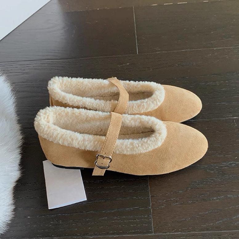 Grape Mom's 2025 New Style Warm Small Round Toe Buckle Strap Low Heel Furry Shoes Versatile Mary Jane Shoes