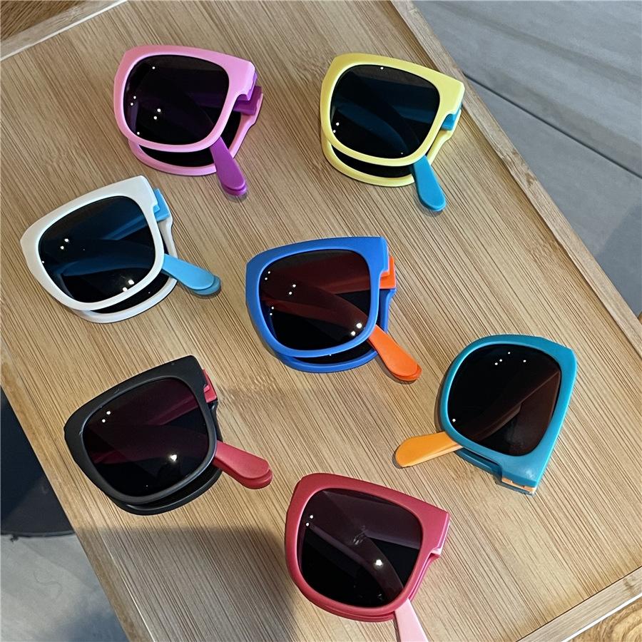 Wholesale Foldable Children's Sunglasses for Boys and Girls, Uv Protection, Fashionable Sunshade and Sun Protection