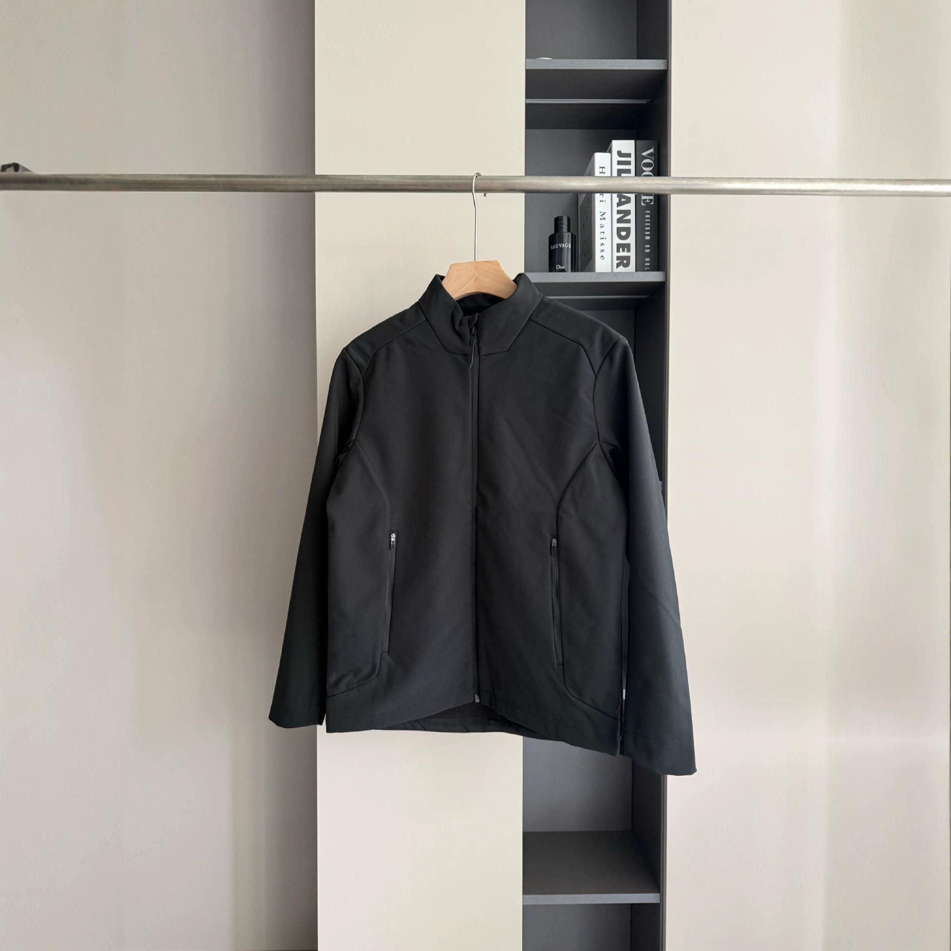 Softshell fleece-lined jacket – new autumn collection for men, featuring windproof, water-resistant, and warm properties, with a stand-up collar. Model: 091303