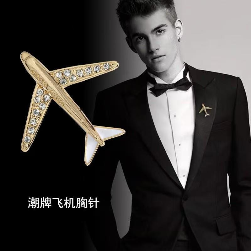 Japanese and Korean High-End Personalized Diamond-Encrusted Airplane Brooches, Fashionable Alloy Jewelry, Exquisite Pins, Men's Suit Accessories Wholesale