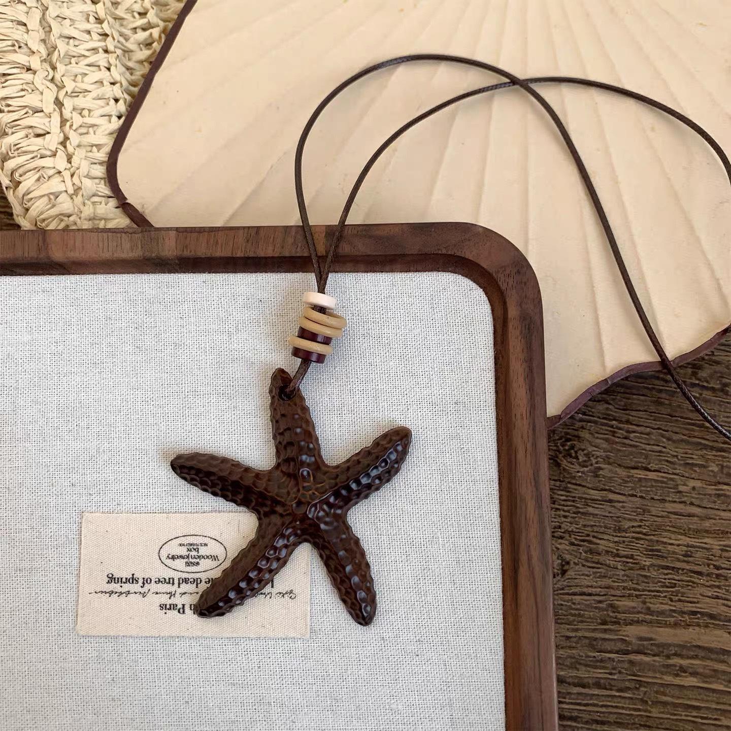 Chinese old money style starfish pendant long necklace for women, 2026 new model, sweater chain, neck chain, neck accessory decoration