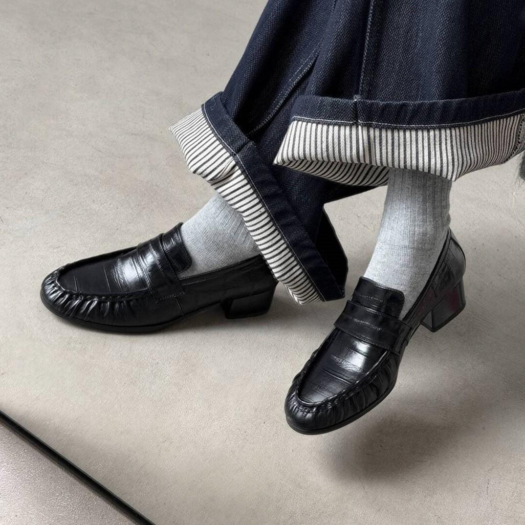 In-Stock Eel-Pattern Chunky Heel Loafers for Women, New Spring/Summer Versatile Slip-On Round-Toe French British Style Leather Shoes