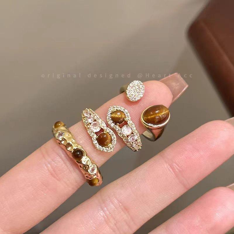 Maillard Snake-Shaped Tiger Eye Stone Open Ring for Women, Unique Design, Vintage Index Finger Ring, High-End Luxury Ring