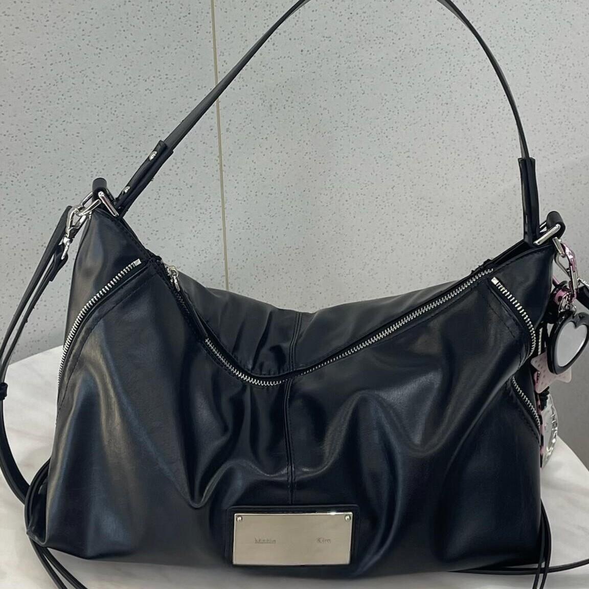 Korean niche brand Matin Kim Black Warrior women's vintage-style large-capacity commuter tote bag and crossbody bag
