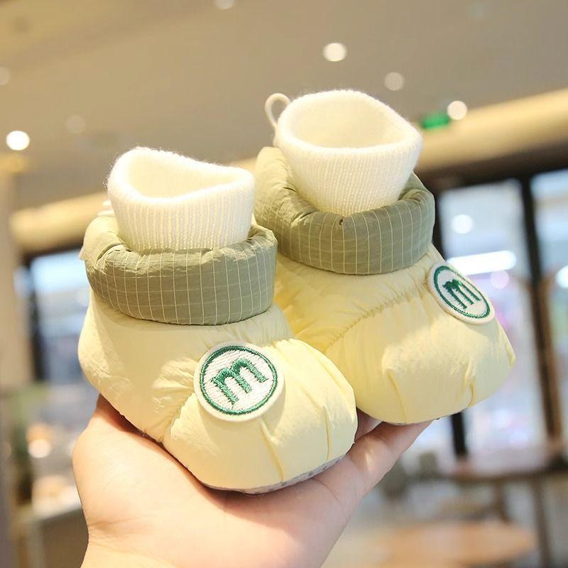 Winter Baby Cotton Shoes with Soft Soles for Boys and Girls, Warm and Thickened with Fleece, Suitable for 0-1 Year Old Babies