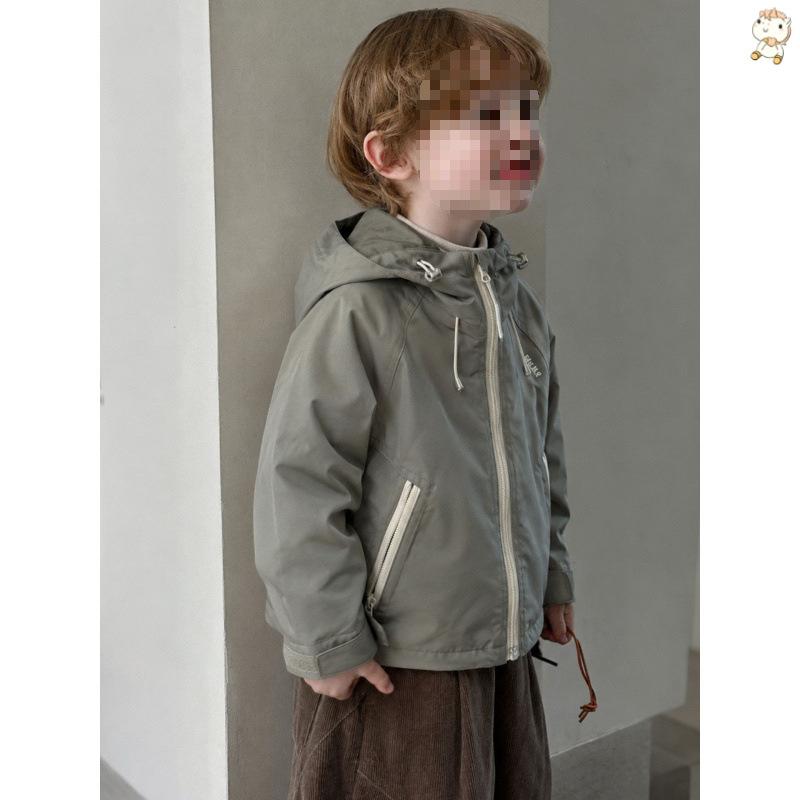 Boys' jacket, children's lightweight windbreaker, spring and autumn new style, hooded windproof jacket, stylish top for girls