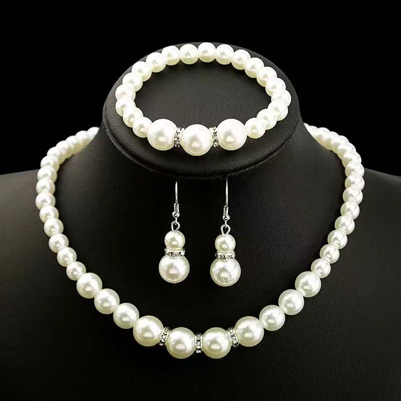 Imitation Pearl Necklace, Bracelet, and Earring Set for Brides, Beautiful Wedding Photo Accessories, Gift for Mom, Three-Piece Set with Shell Pearls