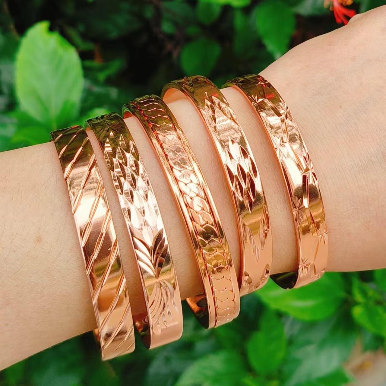Small Wholesale New Style Magnetic Women's Bracelet with Engraved Patterns, Adjustable Opening, Personalized, Simple Design, Magnetic Health Care