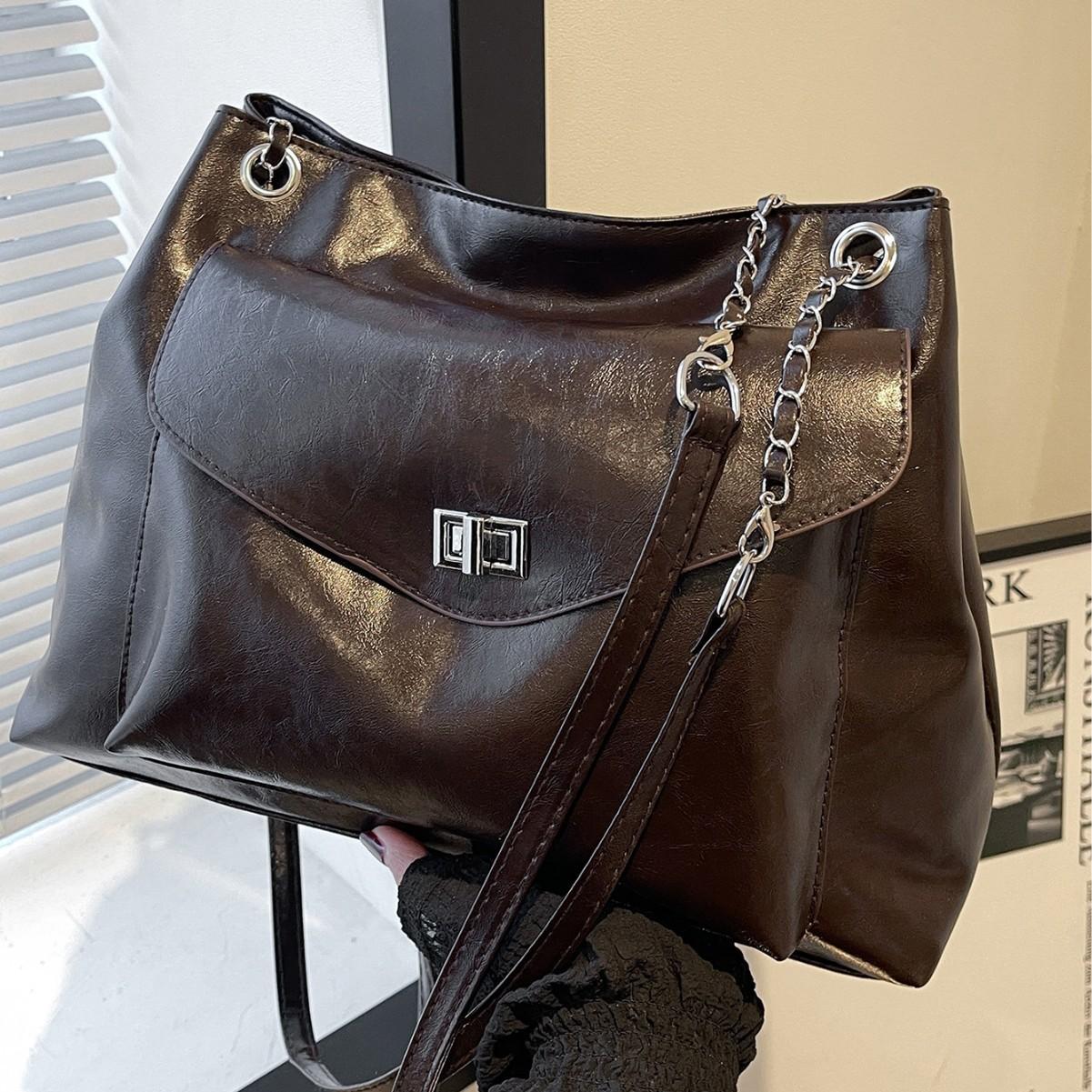 Large-Capacity Women's Bag 2025 New Trendy Fashion Chain Tote Bag Versatile Crossbody Hobo Bag Commuter Women's Bag