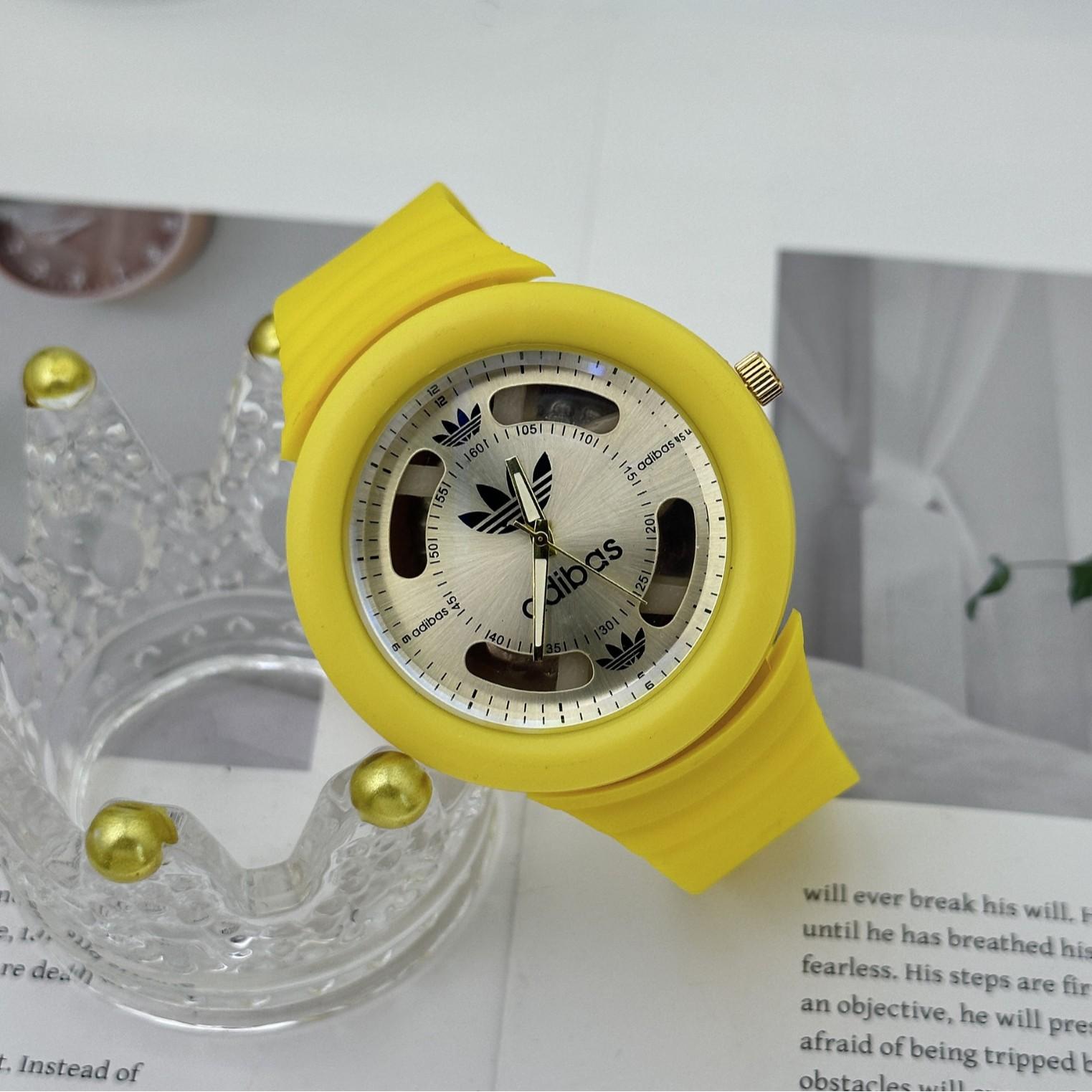 Trendy four-leaf clover men's watch student quartz watch new wholesale ins style high color value mori fashion silicone watch