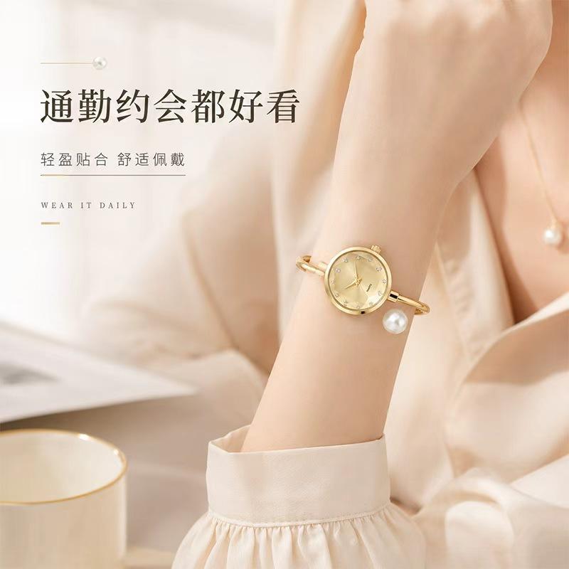 Cross-border bestseller versatile watch, super convenient bracelet pearl quartz watch, freely adjustable jewelry watch, women's fashion watch