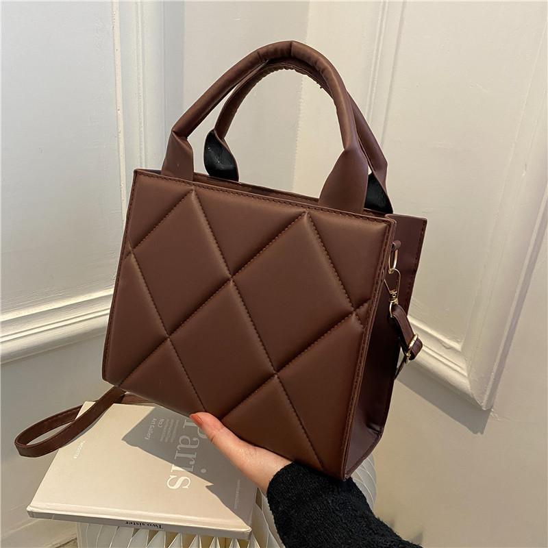 2025 New Summer Quilted Candy Color Stylish Solid Color Fashion Women's Handbag Shoulder Crossbody Simple Small Square Bag