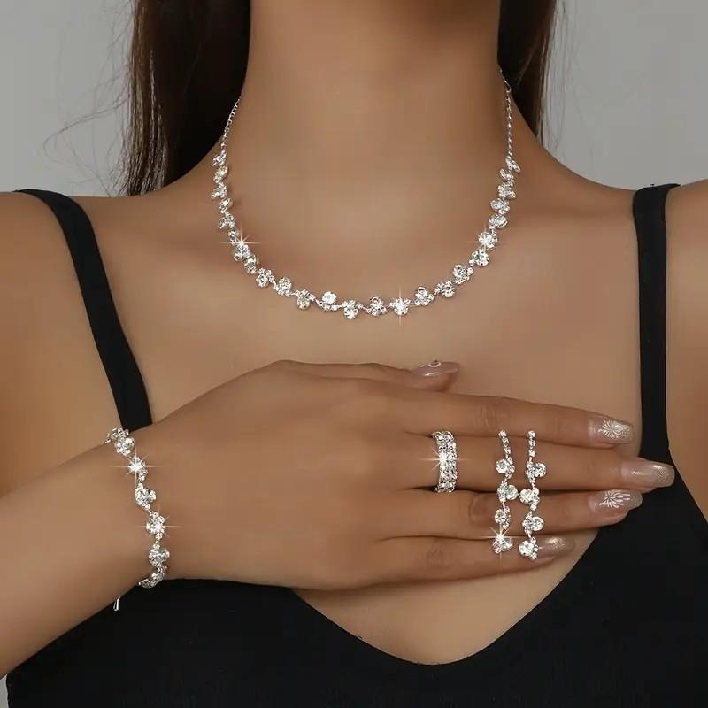 Cross-Border New Hot-Selling Korean Fashion Bridal Accessories Silver Diamond Necklace Earrings Set Manufacturer Wholesale