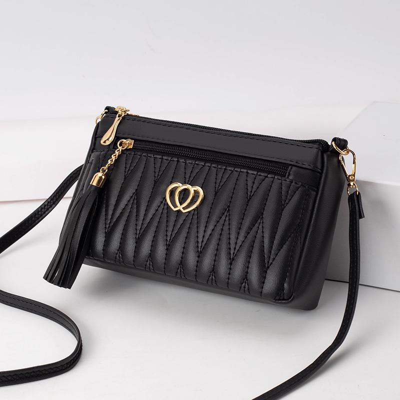 Large-Capacity 2026 New Style Crossbody Bag for Middle-Aged Women, Mom Bag with a High-End Feel, Small Tassel Soft Leather Messenger Bag for Women