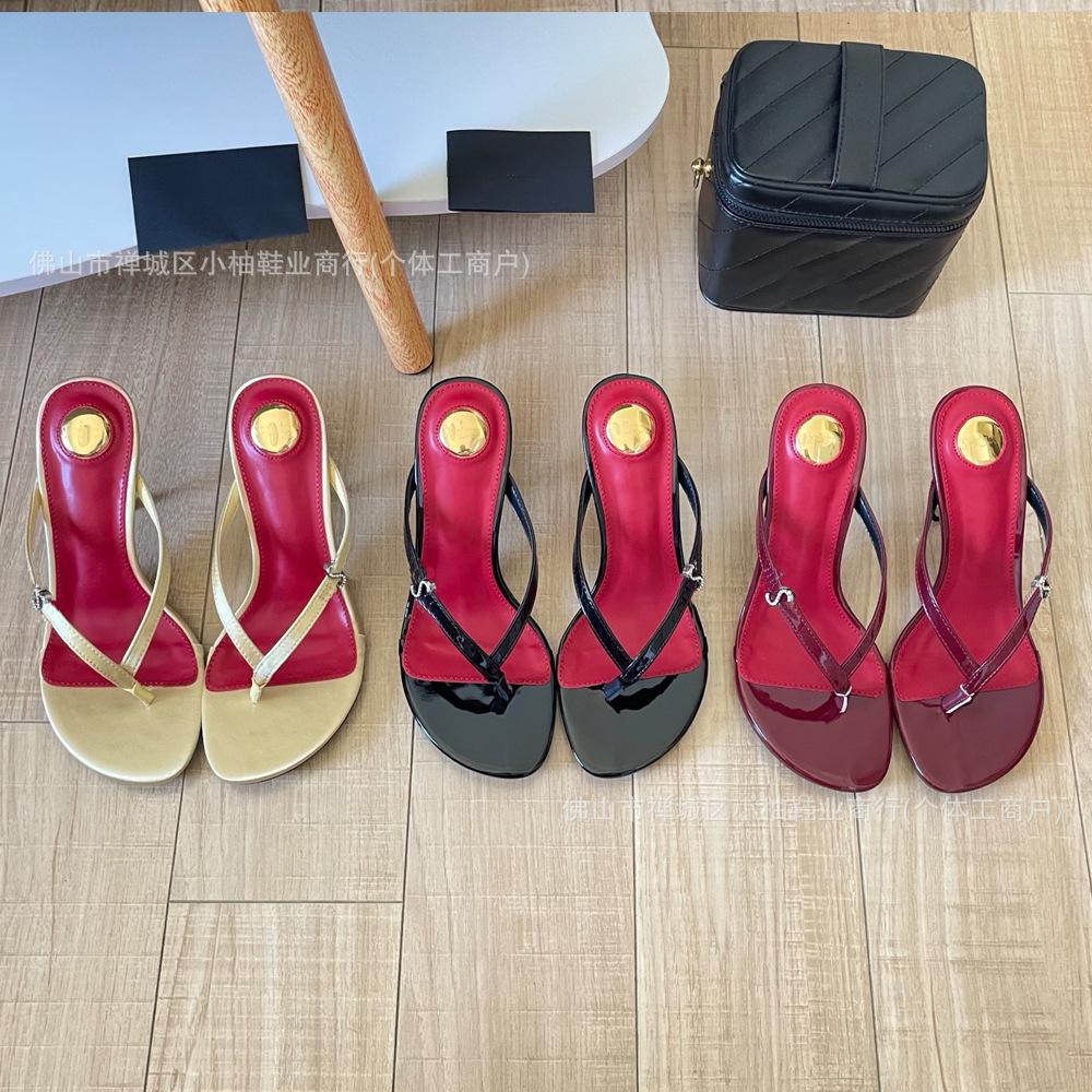 New YS women's high-heeled flip-flops with letter buckle, thin heel, stylish and sexy thong sandals