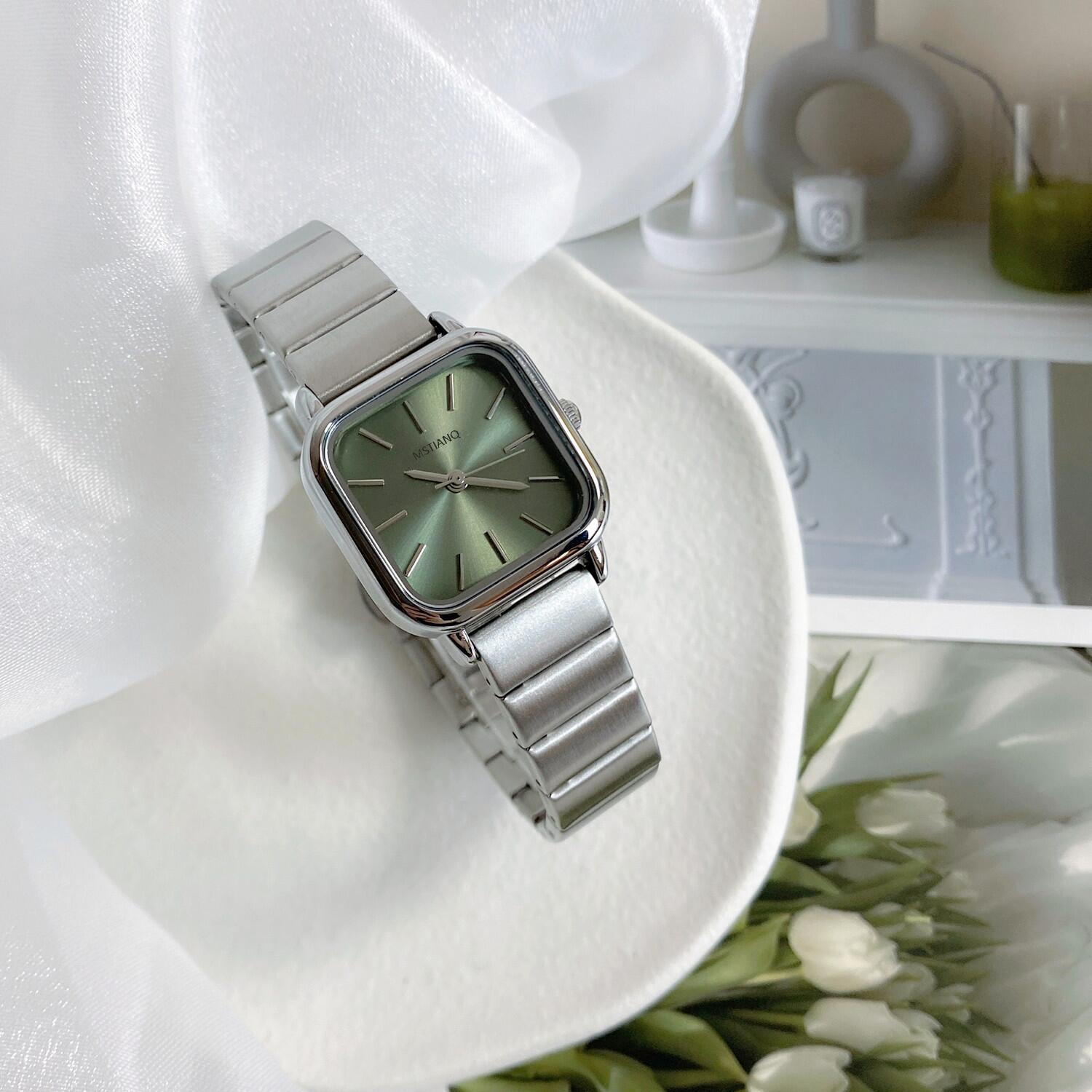Square Watch Women's ins College Style Mori Department High Yan Value Junior High School Students Retro Art Small Fresh All-match Minimalist