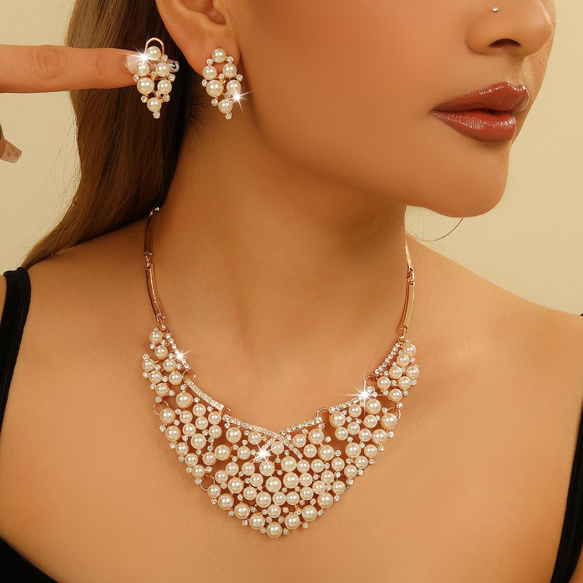 Cross-Border Dropshipping Dubai Bridal Jewelry Set Nigerian Women's Necklace Earrings Ring Bracelet Four-Piece Set Ready for Sale