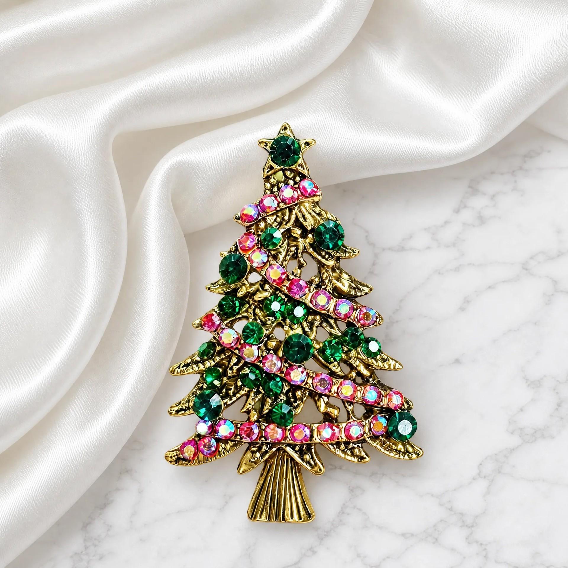 Christmas tree pin, red and green rhinestone alloy brooch, holiday gift, coat and bag pin, in stock