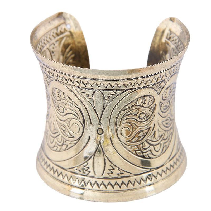 European and American style retro fashion classic carved wide bracelet women's titanium steel bracelet bracelet exaggerated jewelry wholesale 0412
