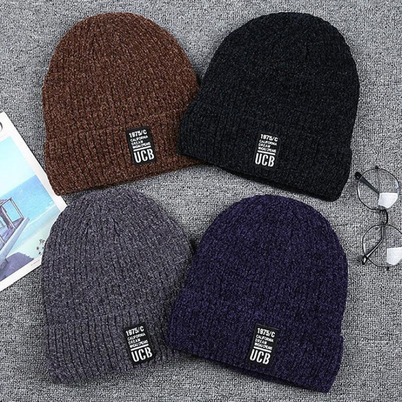 Hat Autumn and Winter Ear Protection Warm fleece-lined Men's Hat Thickened Knitted Wool Hat Labeling Pullover